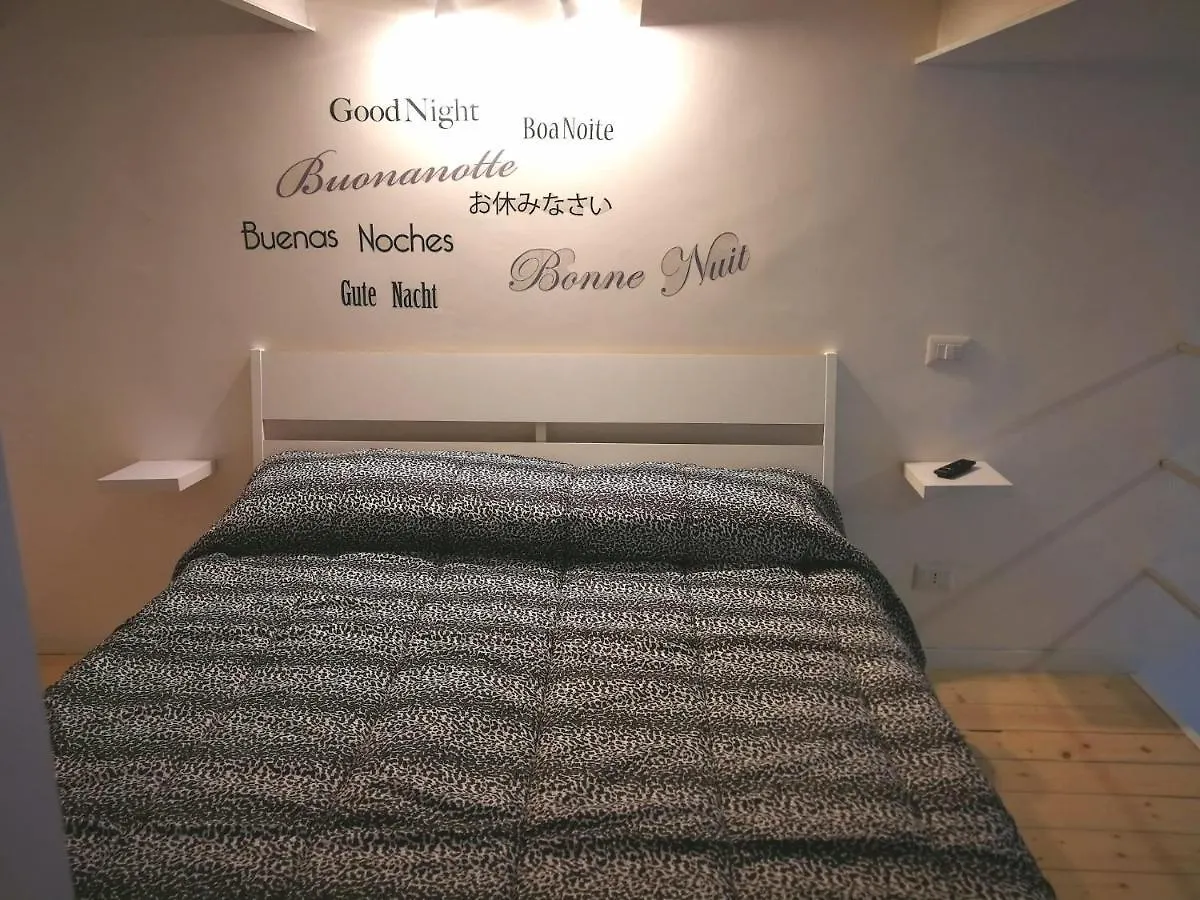 Dalila'S Apartments Naples Italy