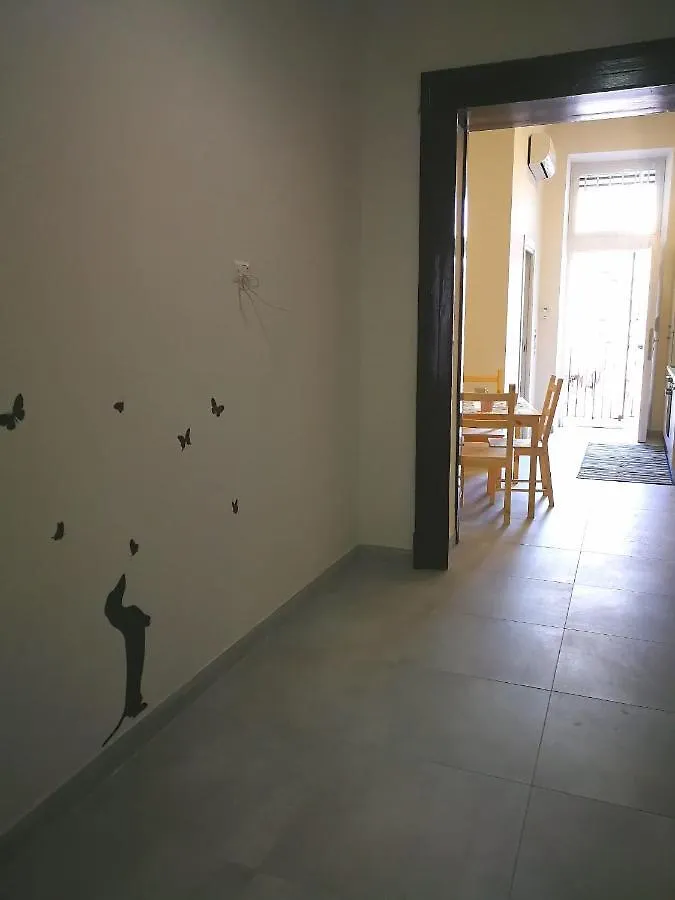 Dalila'S Apartments Naples 0*,