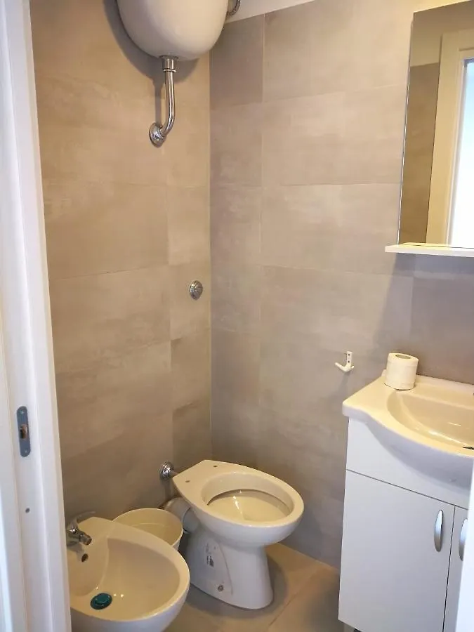 Dalila'S Apartments Naples Italy